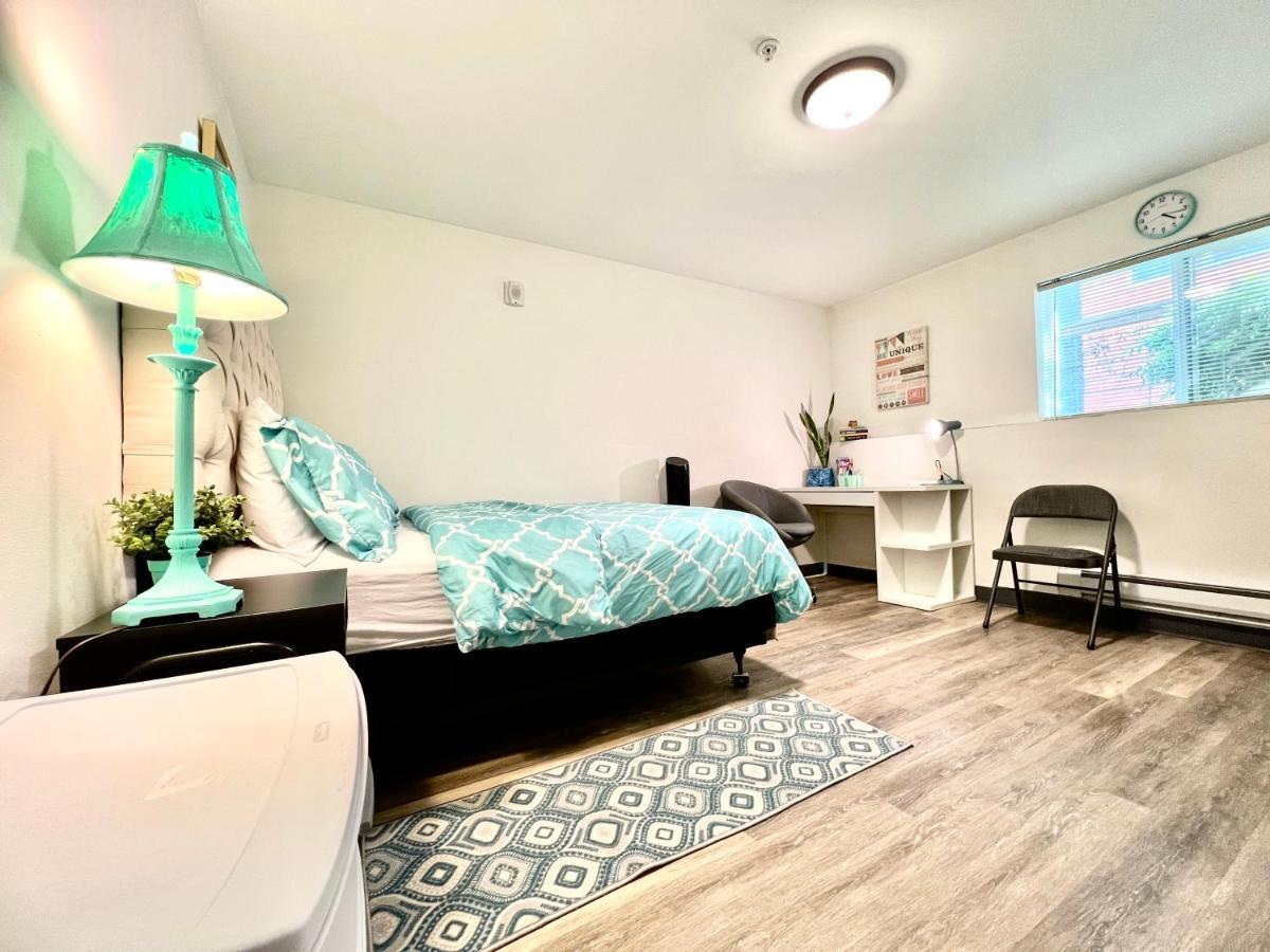 Private Room With Shared Bathroom On The 1St Floor 10 Minutes Walk To University Of Washington Seattle Exteriér fotografie